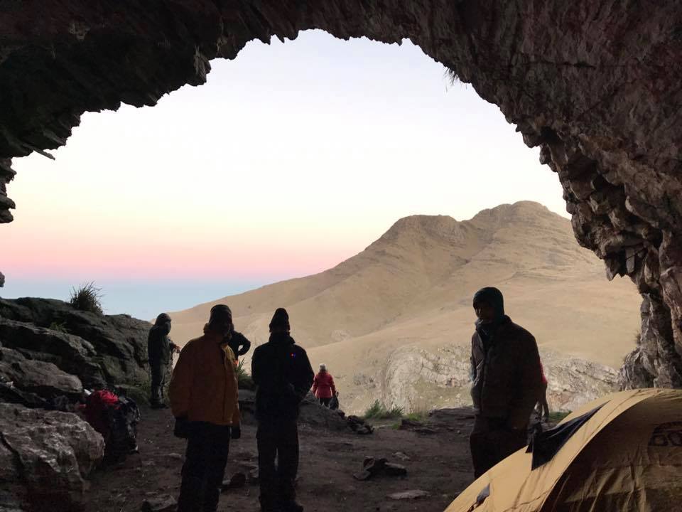 Trekking Al Cerro Tres Picos En Sierra De La Ventana