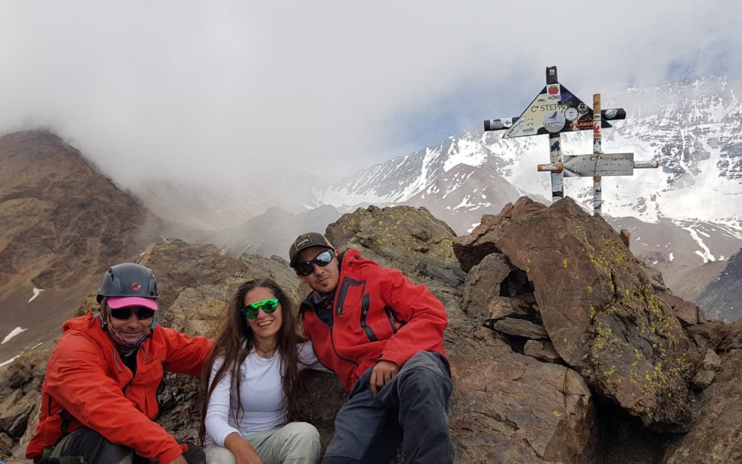 Ascenso a los cerros Adolfo Calle Andes Aconcagua Expediciones